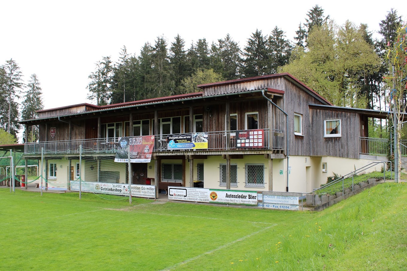 Waldsportplatz Tiefenbach — Blick auf das Spielfeld